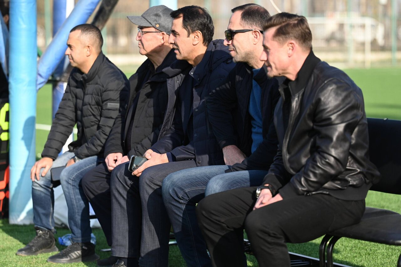 عکس | ستاره سابق استقلال تماشاگر بازی تیم زنان عکس | ستاره سابق استقلال تماشاگر بازی تیم زنان